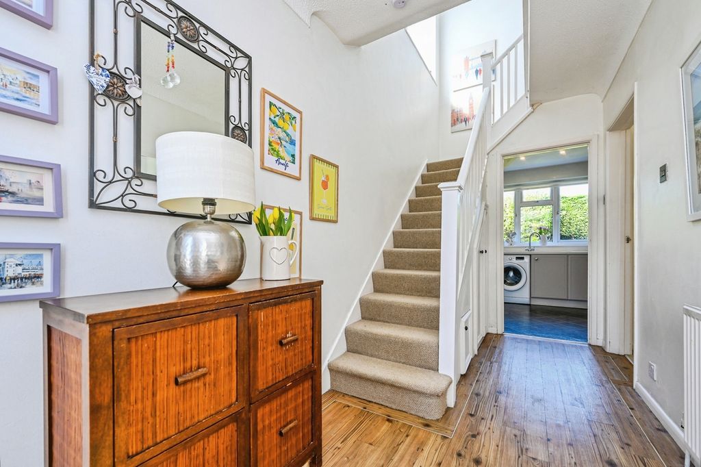 Property photo 2 of 19 Pbox-Img.Jpg