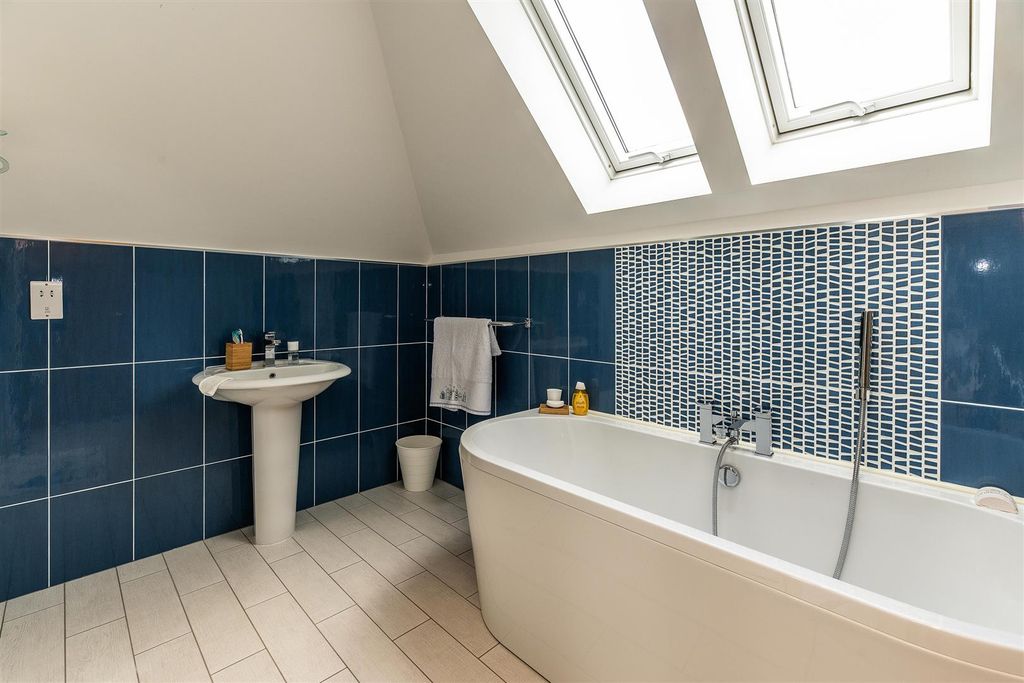 Additional image 23 of 5 bed detached house for saleNicker Hill, Keyworth NG12