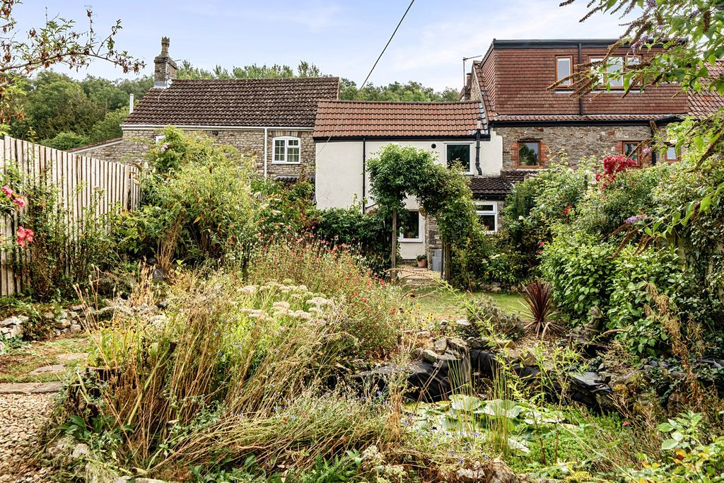 Property photo 3 of 26