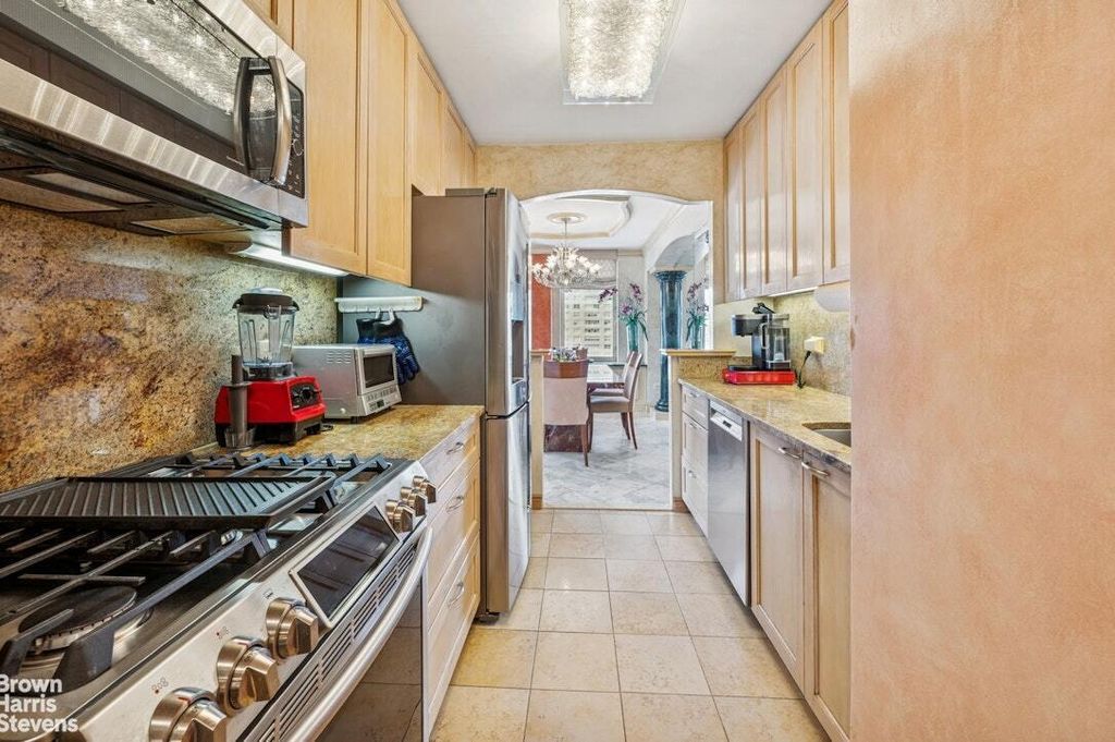 Property photo 2 of 13 <Alttext/>