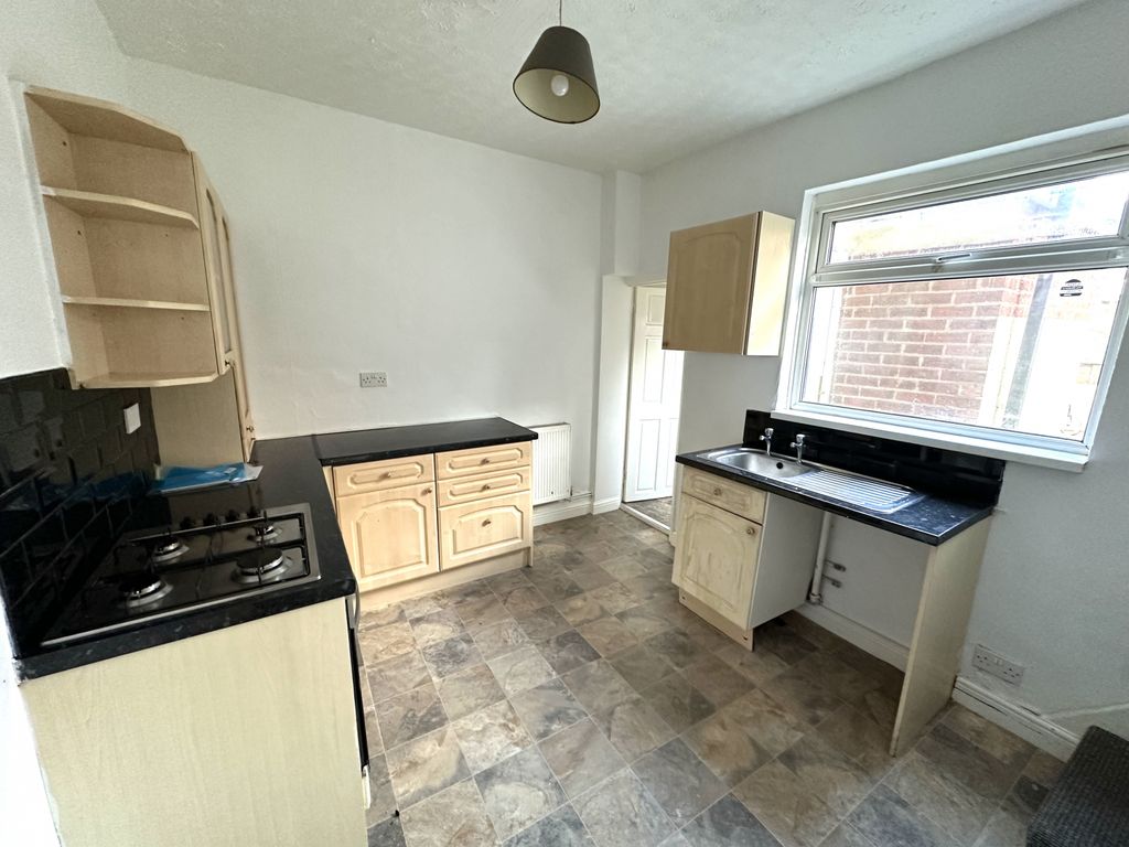 Property photo 3 of 6 Gallery