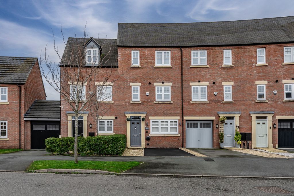 Property photo 1 of 27