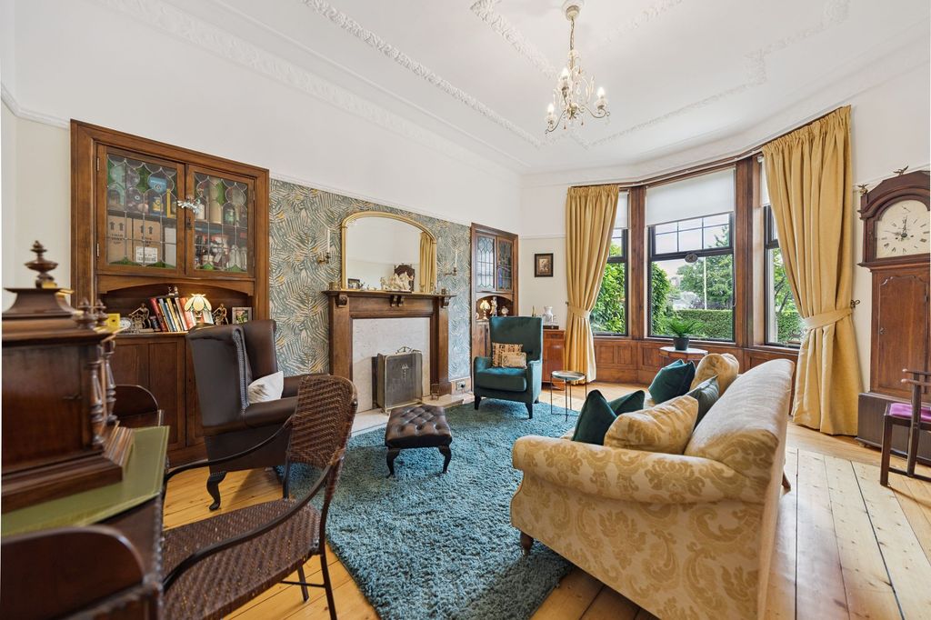Property photo 2 of 55