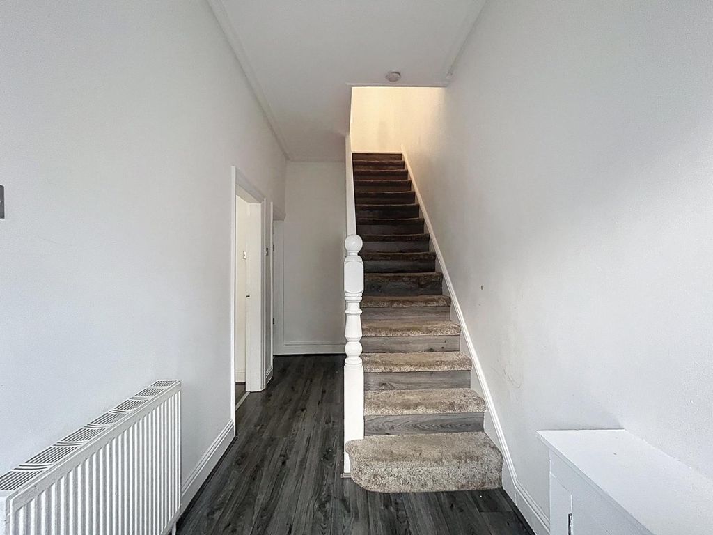 Property photo 2 of 14 4503032