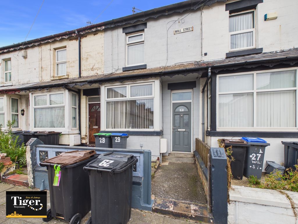 Property photo 1 of 9 Cam03440G0-Pr0707-Still009