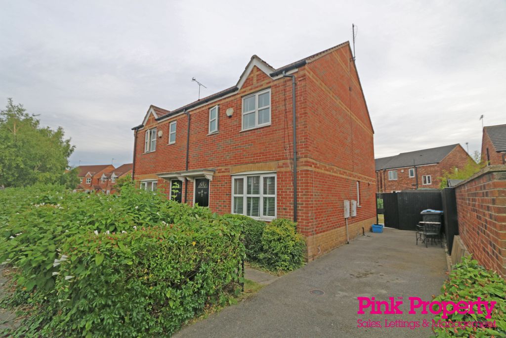 Property photo 1 of 5