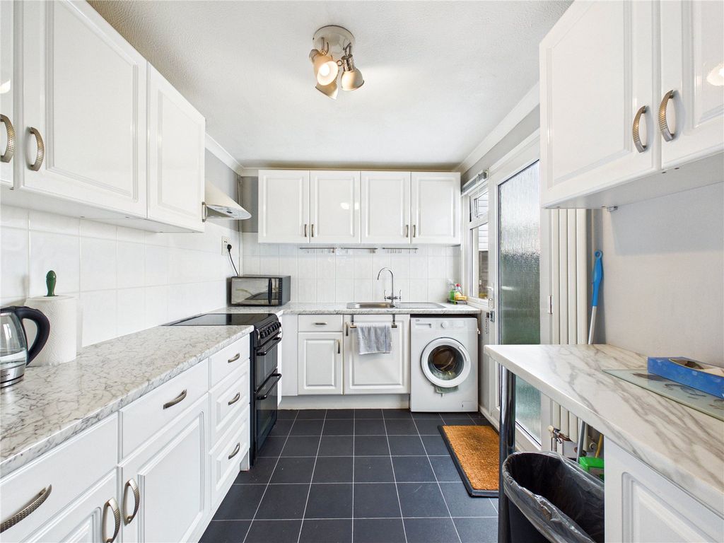 Property photo 3 of 11 Picture 3