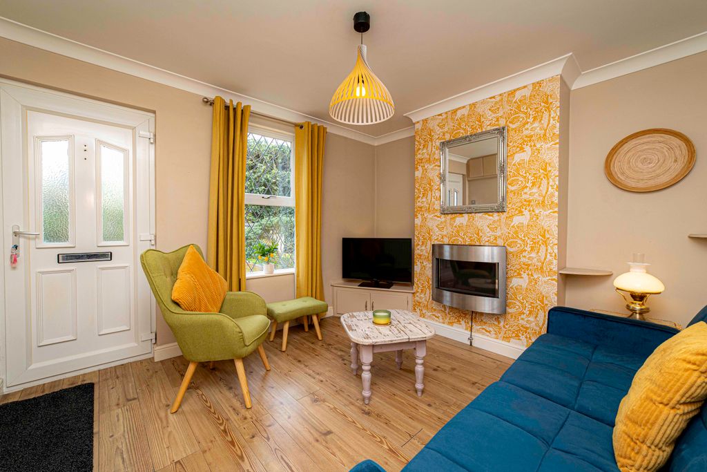 Property photo 2 of 17 Picture 2