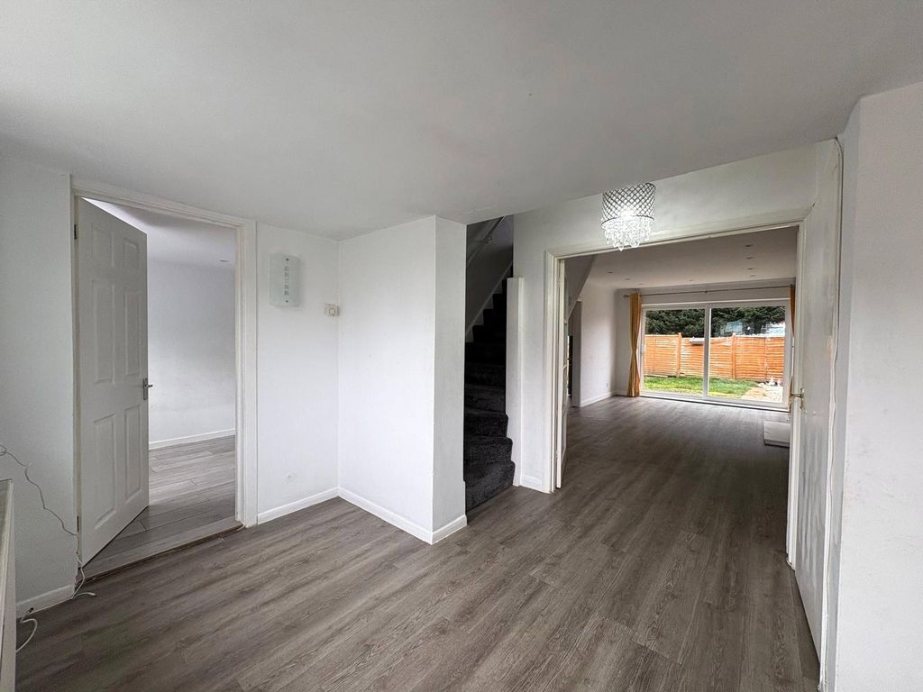 Property photo 2 of 16 Picture No. 08