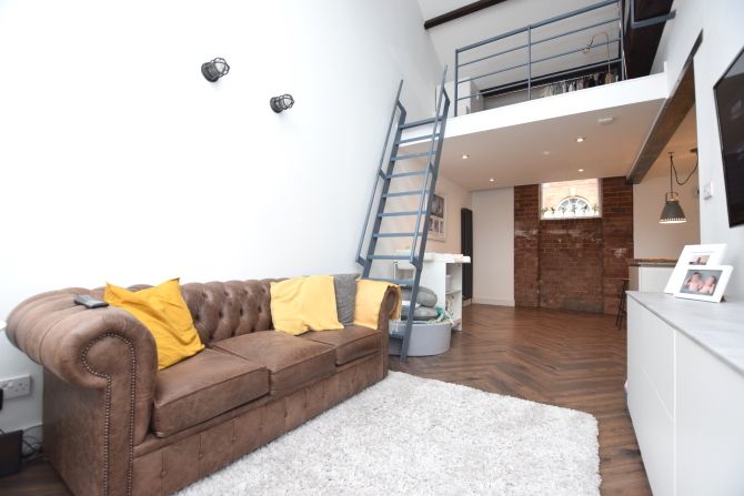 Property photo 2 of 13