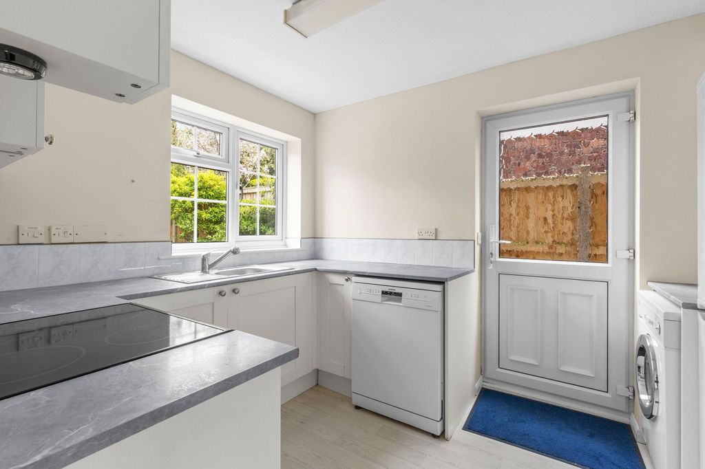 Property photo 2 of 12