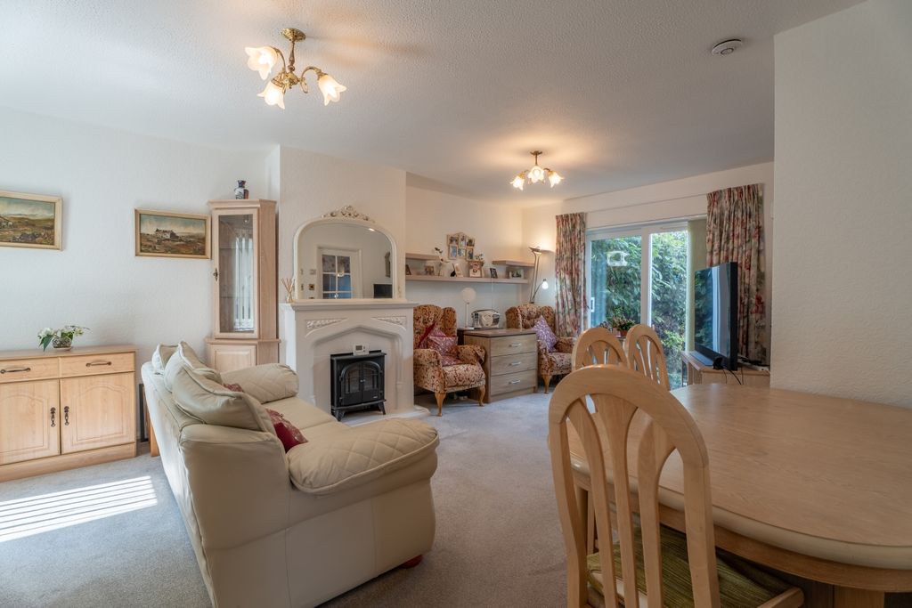Property photo 3 of 19 Dsc01857-Hdr