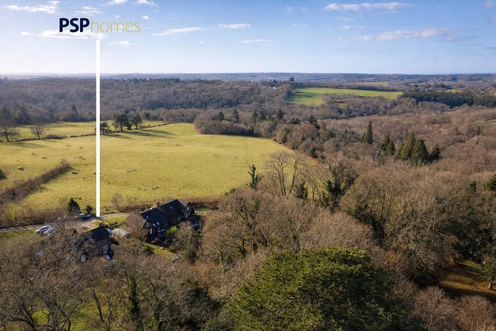 Property photo 2 of 29