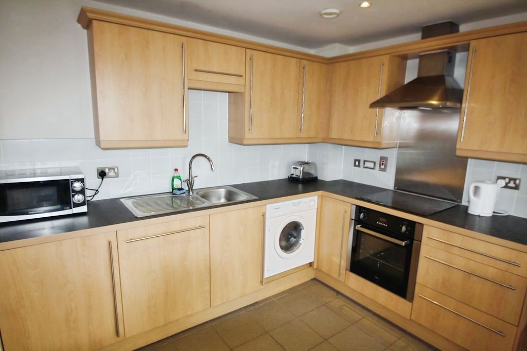 Property photo 3 of 5 Picture No. 11