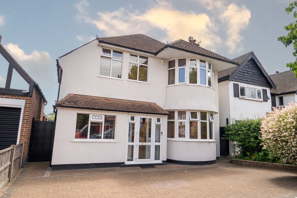 Property photo 1 of 14 63 Minterne Pic