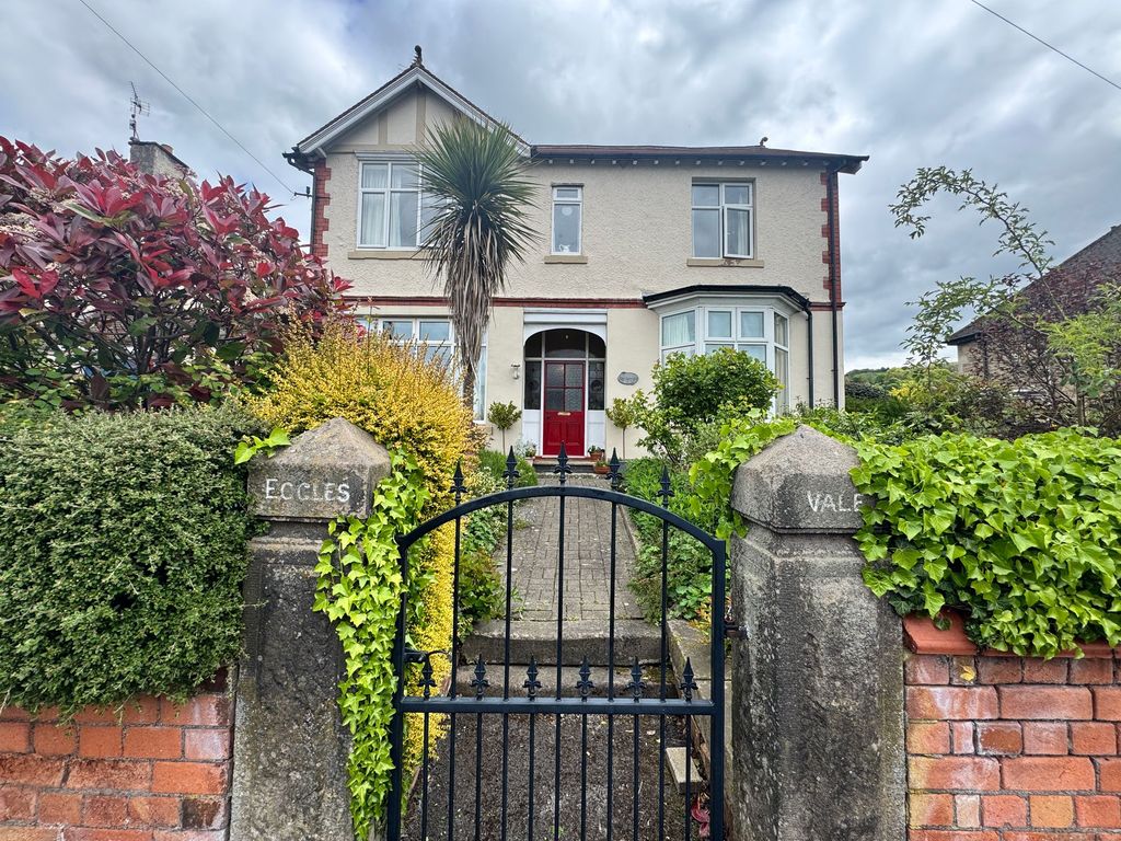 Property photo 1 of 37
