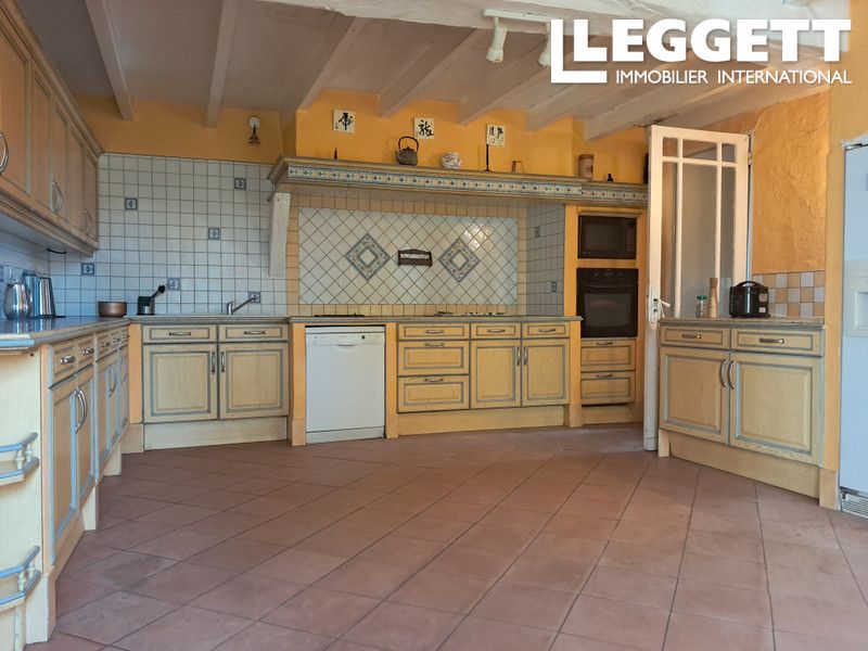 Property photo 3 of 10