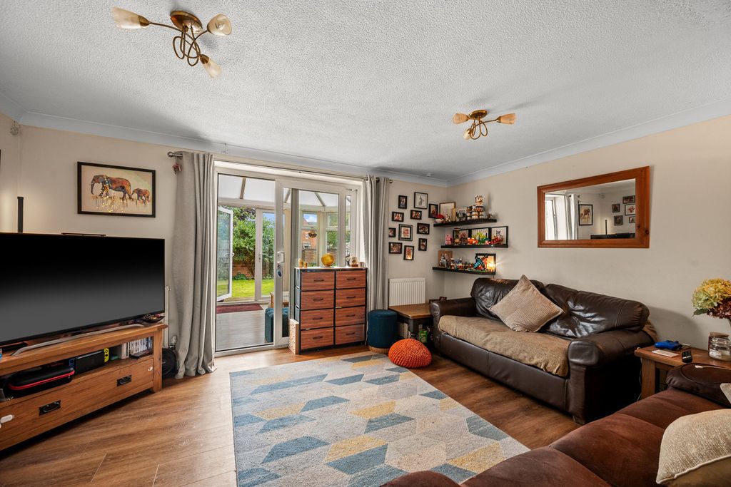 Property photo 2 of 13
