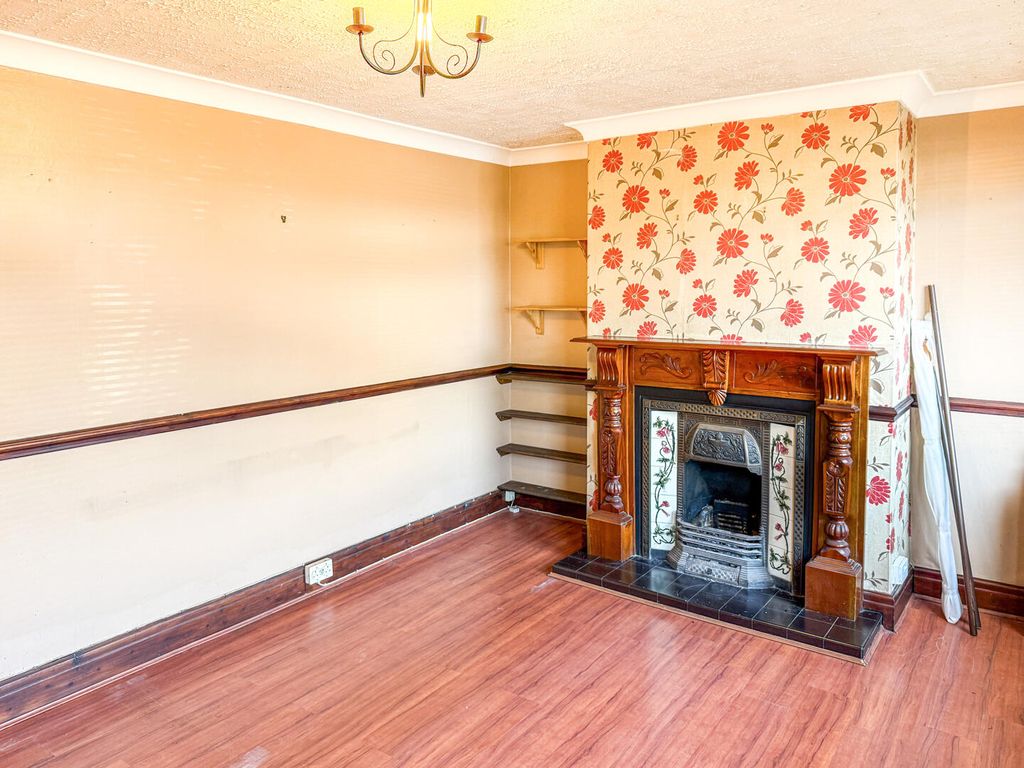 Property photo 3 of 12 Living Room