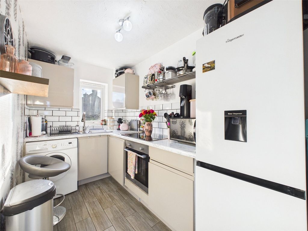 Property photo 3 of 9 Picture No. 04