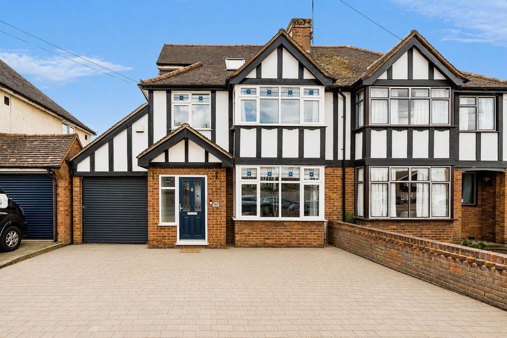 Property photo 1 of 26