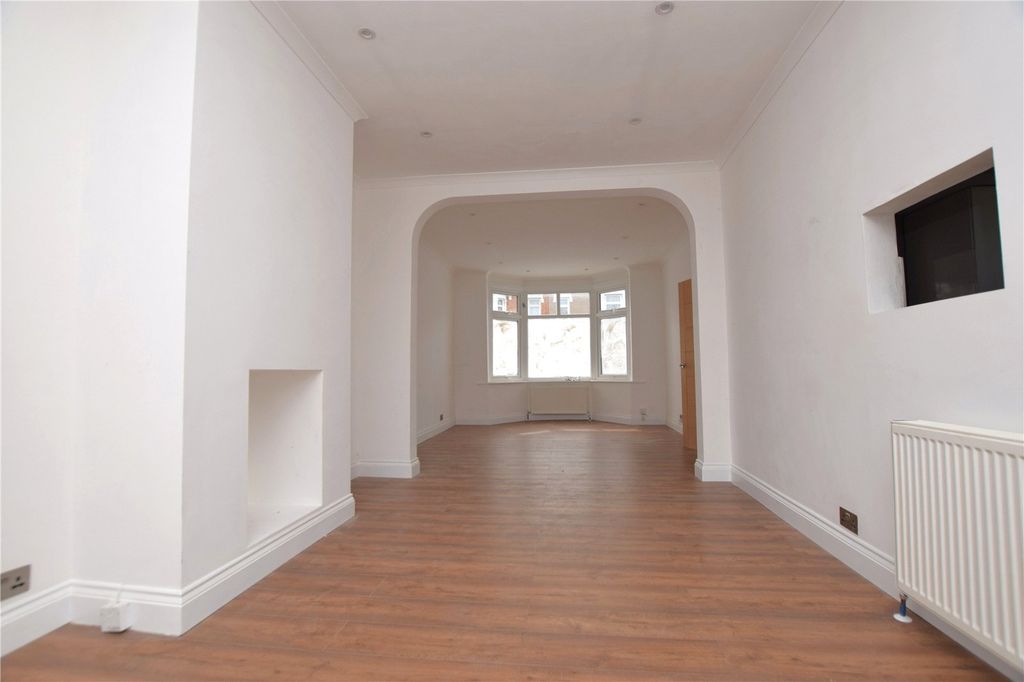 Property photo 3 of 13 Dining Room