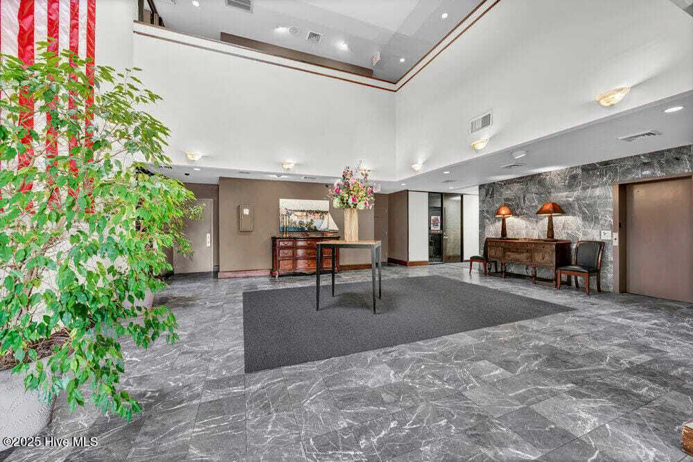 Property photo 3 of 21 <Alttext/>