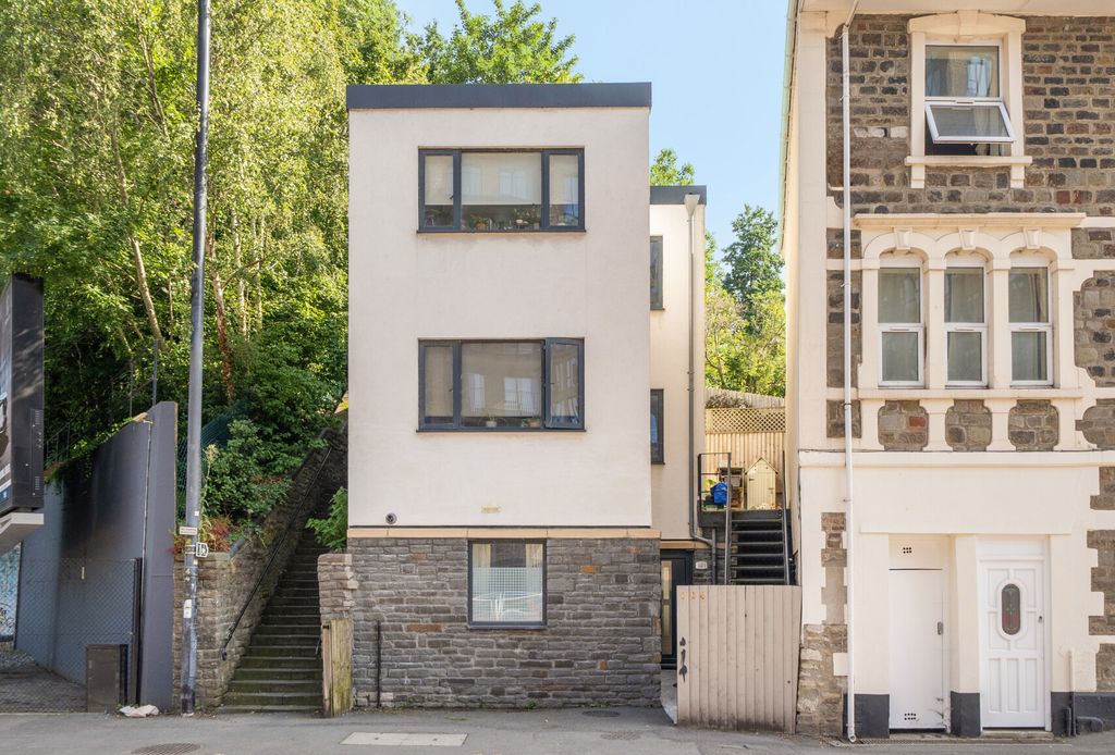 Property photo 1 of 21 1480282-2-6A3Bfdf...