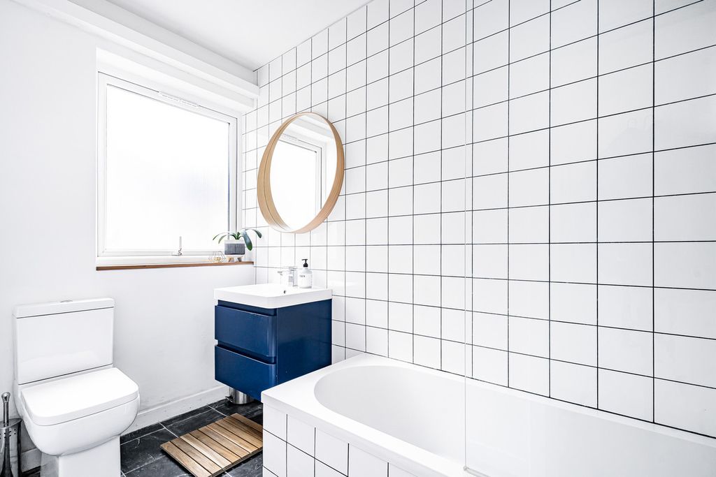 Property photo 3 of 25