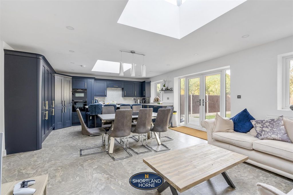 Property photo 3 of 31 Dsc02774-Hdr.Jpg