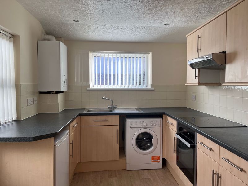 Property photo 2 of 19 Photo 16