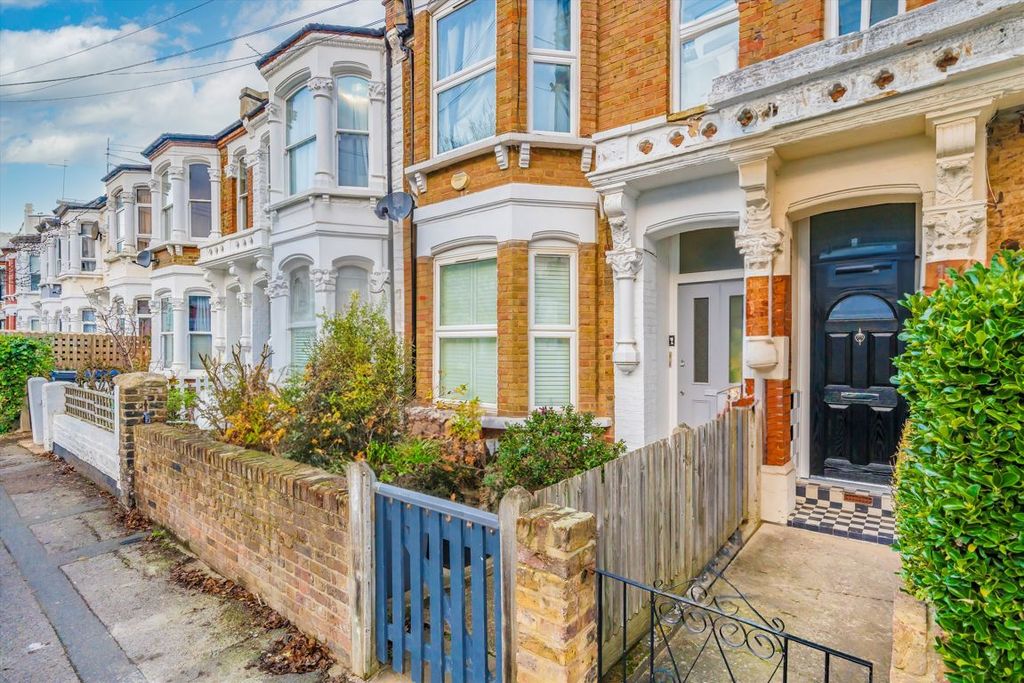 Property photo 1 of 7