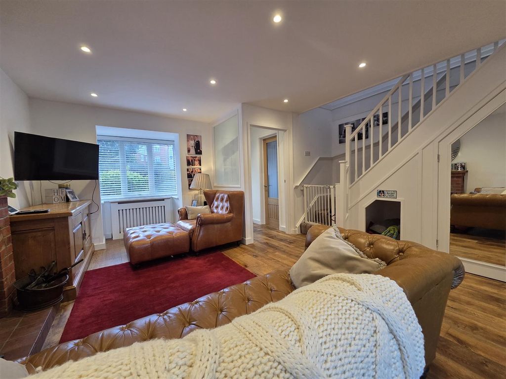 Property photo 3 of 20 315550.Jpg