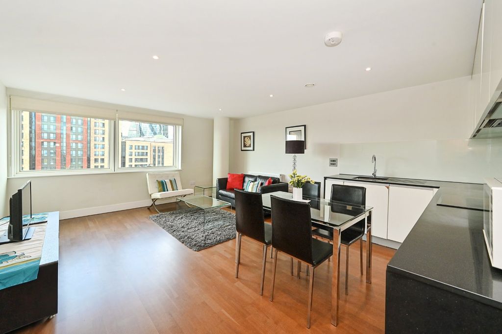 Property photo 2 of 8 Picture No. 10