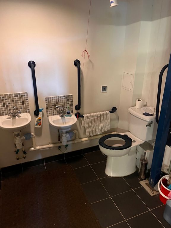 Property photo 3 of 10 Photo 7