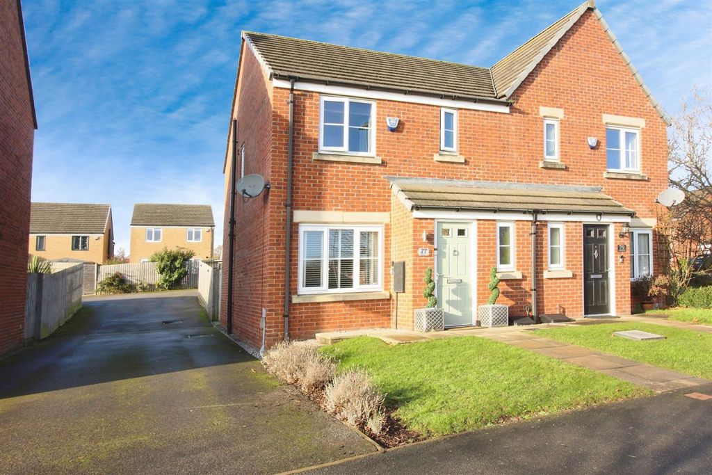 Property photo 1 of 17 Exterior