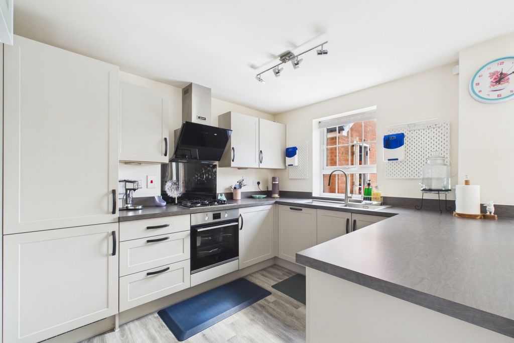 Additional image 6 of 4 bed detached house for saleAlexander Way, Leighton Buzzard LU7