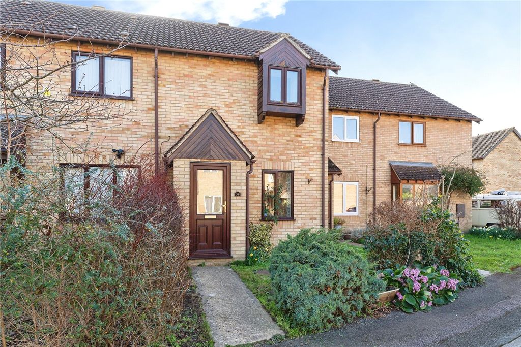 Property photo 1 of 37 Picture No. 22