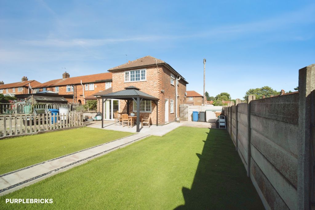 Property photo 2 of 15