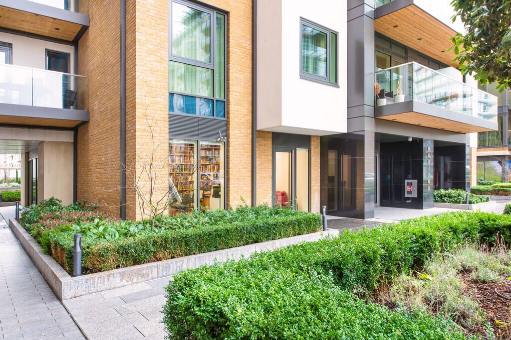 Property photo 2 of 6 Unit 26B Horizon House, Juniper Drive, Battersea Reach, London, Sw18 1Gh