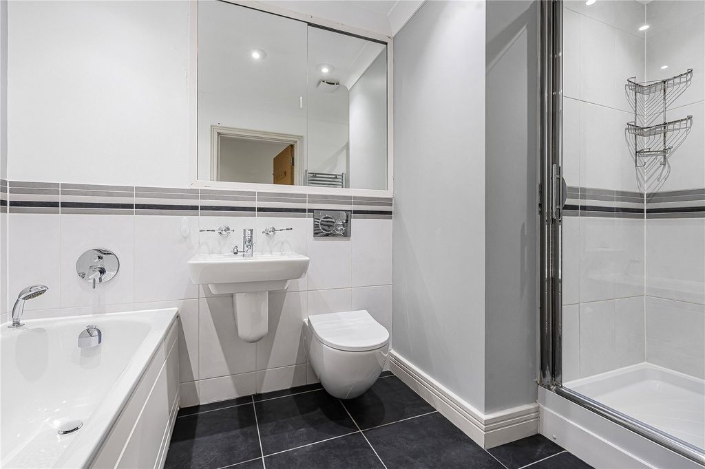 Additional image 11 of 3 bed flat for saleWalton Well Road, Waterfront OX2