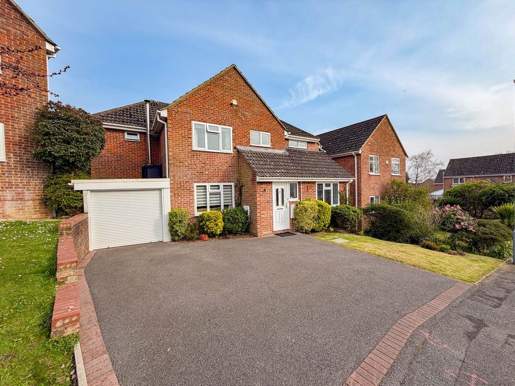 Property photo 1 of 20