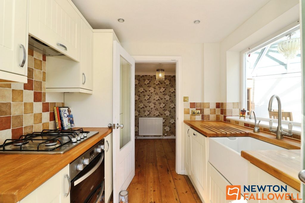 Property photo 3 of 30