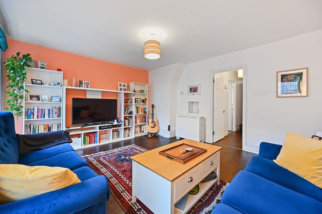 Property photo 2 of 12