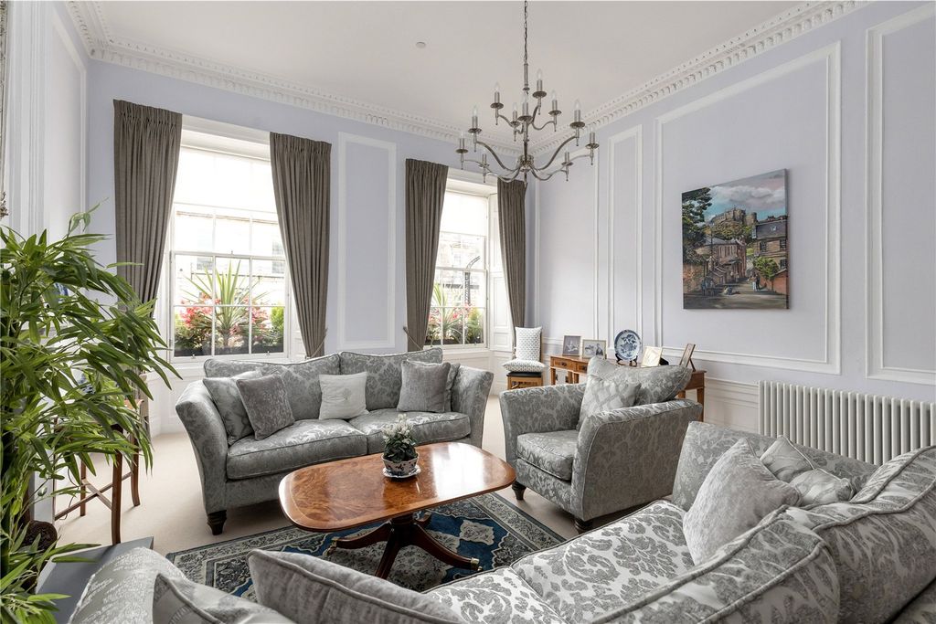 Property photo 3 of 24 Drawing Room