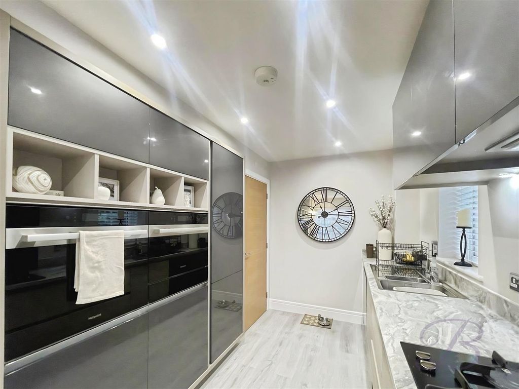 Property photo 2 of 34 c37E3316-Jseniftrjuavtrf3Vwkonq.Jpg