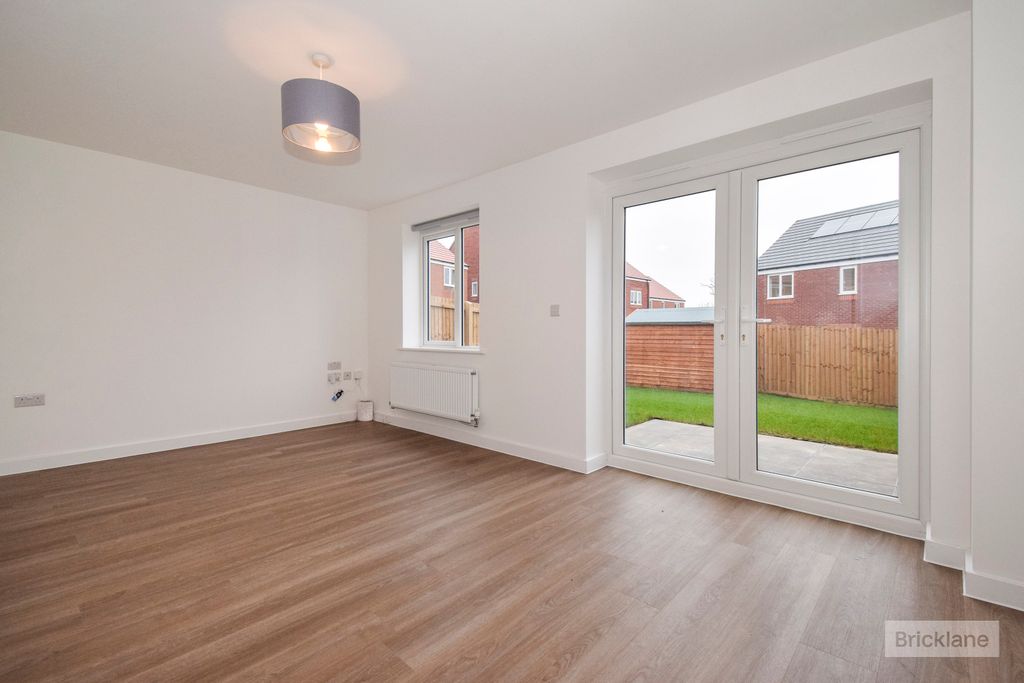 Property photo 2 of 16 Image