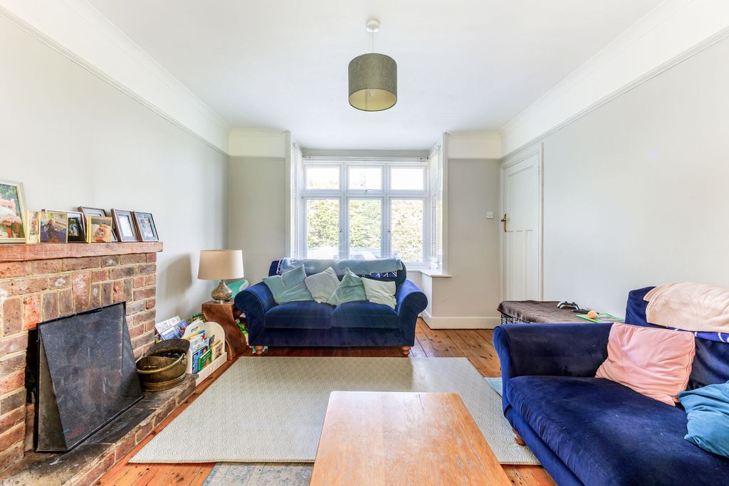 Property photo 2 of 13