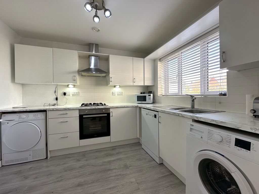 Property photo 3 of 22 Img_2230