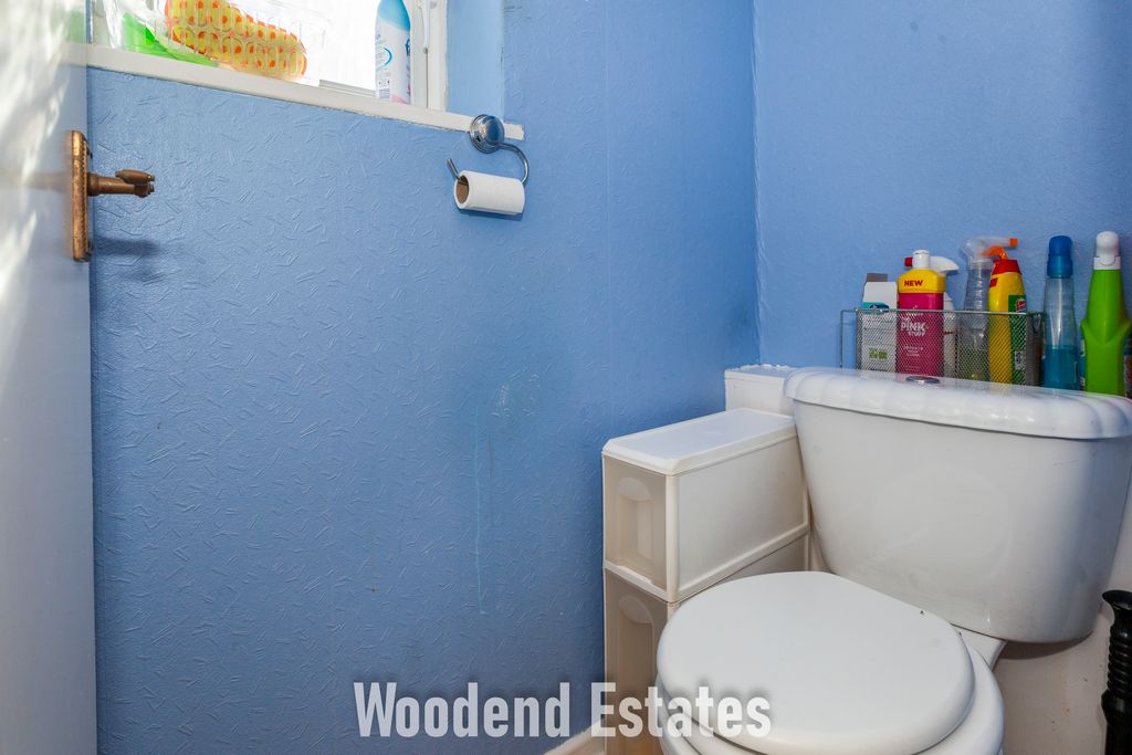 Property photo 2 of 23